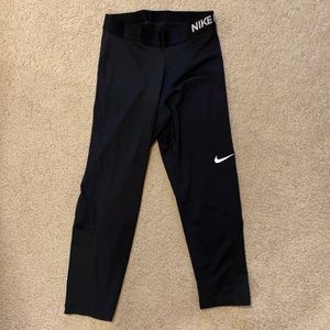 NEW Womens S Cropped Leggings